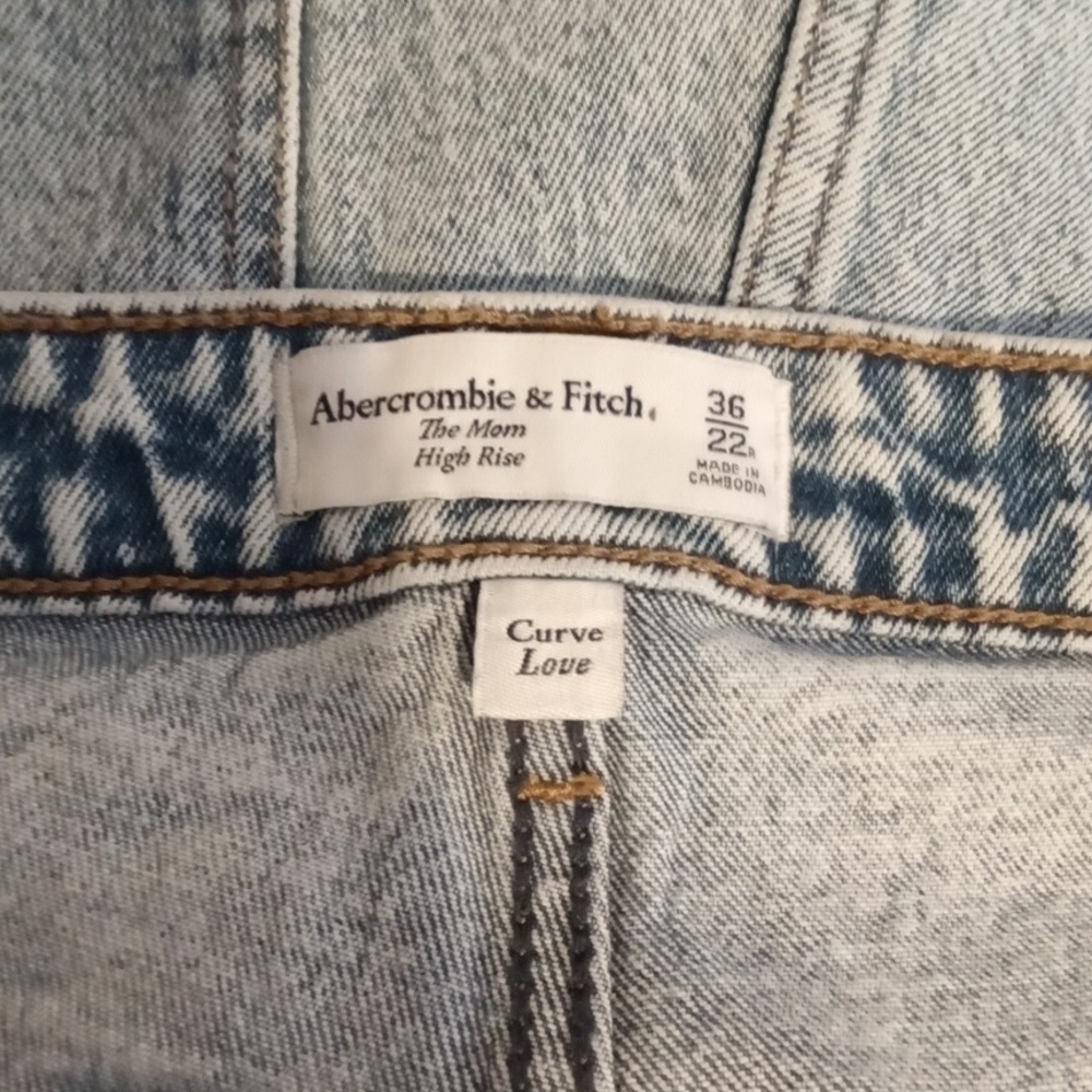 Abercrombie & Fitch The Mom High Rise Curve Love Womens Jeabs Size 22 - Picture 4 of 8